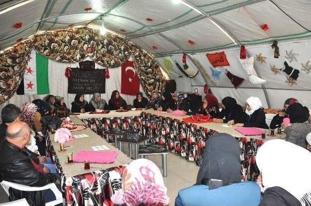 İlk Öncüler Şanlıurfa Derneği Çadır Kentteki Kadın Meclisini Ziyaret Etti.