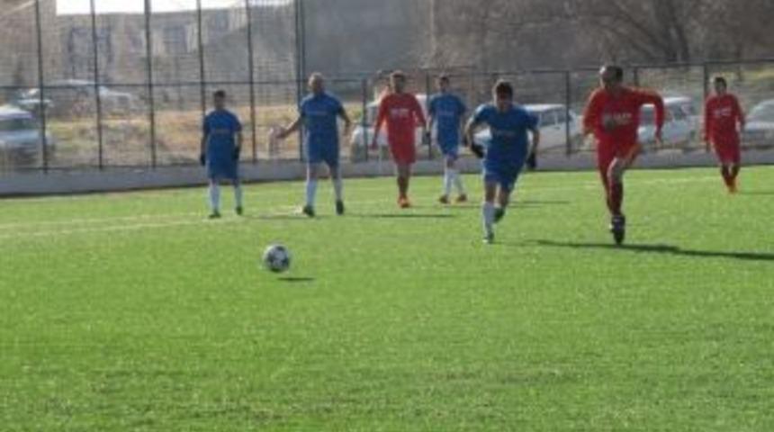 Hisarcık Belediyespor Zorda Olsa Kazandı