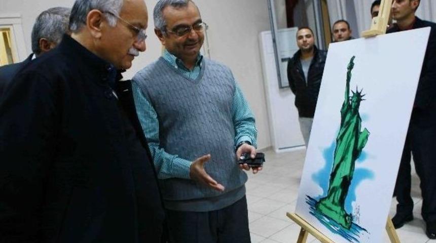 &rsquo;en İyi&rsquo; Karikat&uuml;rc&uuml;ler &Ouml;d&uuml;llerini Altı