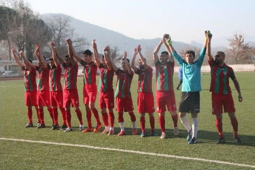 1308 Osmaneli Belediyespor Liderlik Şansını Değerlendiremedi