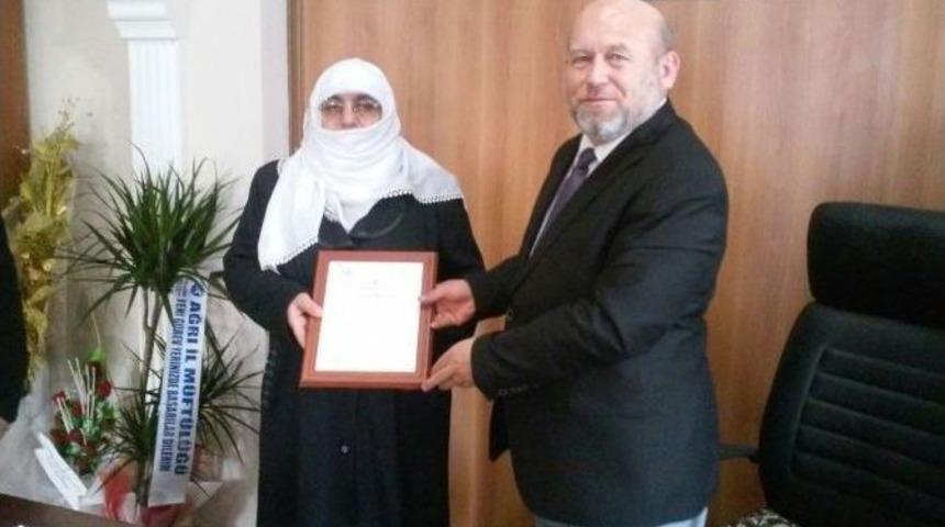 Patnoslu Hayırsever &Ccedil;iftten &Ouml;rnek Davranış