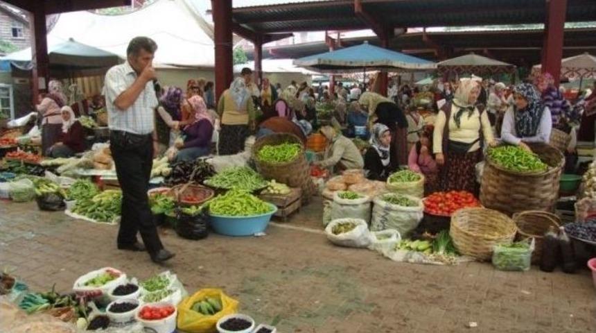 İnebolu Pazarını Soğuk Olumsuz Etkiledi