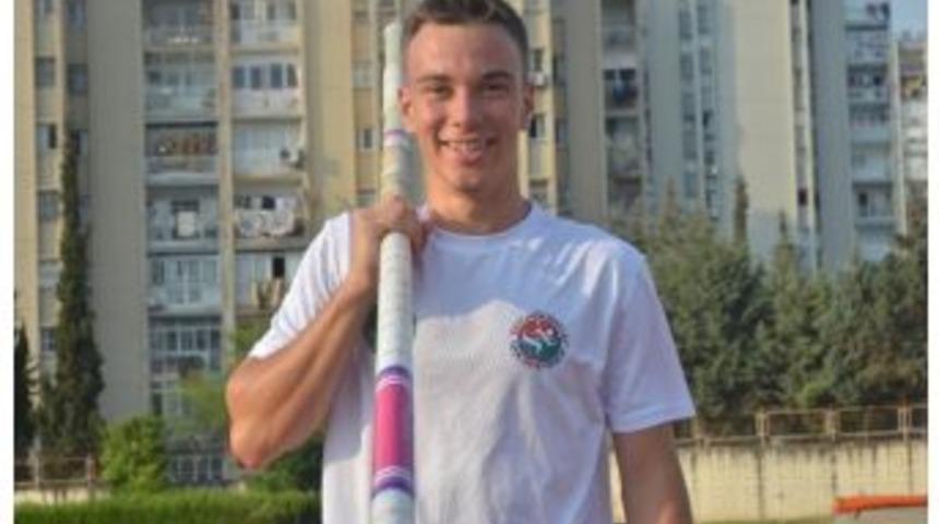 Adanalı Atletten Rekor