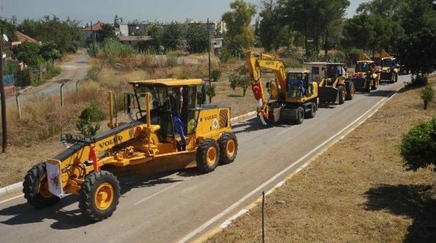 Kepez Belediyesi, İş Makinesi Parkına 30 Yeni Araç Dahil Ediyor