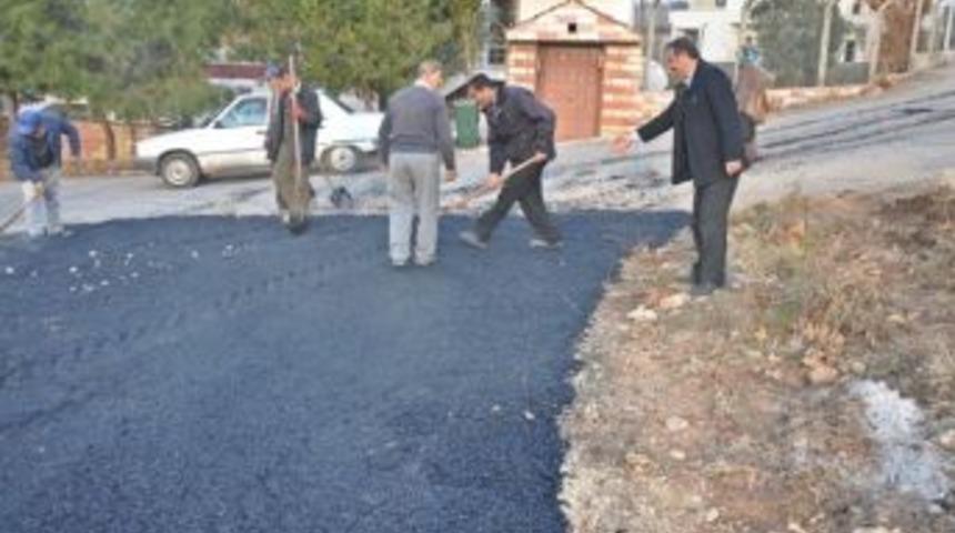 G&ouml;lbaşı İl&ccedil;esinde Asfalt &Ccedil;alışması Devam Ediyor