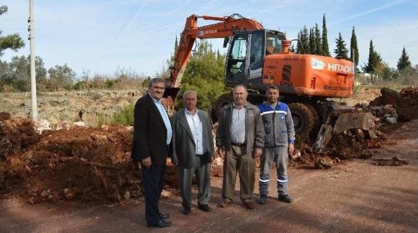 Kepez Odabaşı Ve Kirişçiler Yoluna Sıcak Asfalt