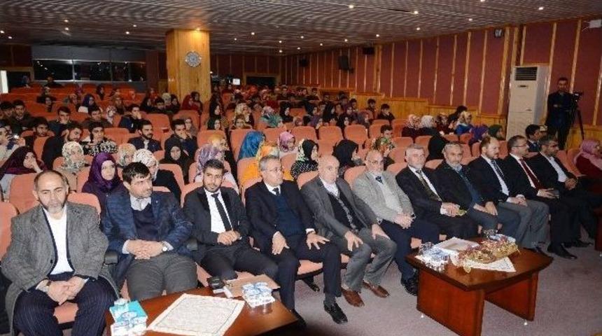 D&uuml;nya Arap&ccedil;a G&uuml;n&uuml; Kutlandı