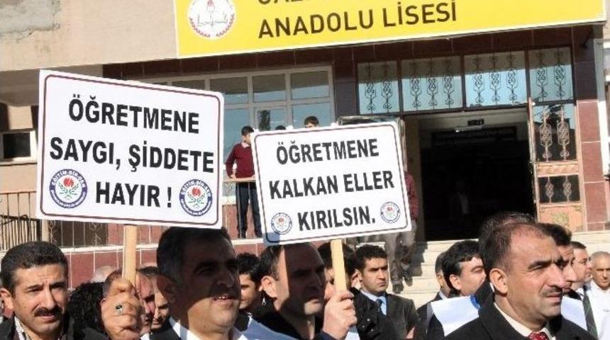 Elazığ&rsquo;da, Okul M&uuml;d&uuml;r Yardımcısı Darp Edildi