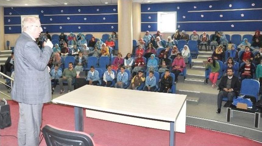 M&uuml;ft&uuml; Taşdelen&rsquo;den, &Ouml;ğrencilere Seminer