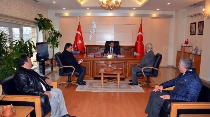 Halk Ozanlarından Vali D&uuml;zg&uuml;n&rsquo;e Teşekk&uuml;r