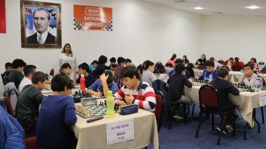 Antalya K&uuml;&ccedil;&uuml;kler Satran&ccedil; İl Birinciliği 11 Ve 12 Yaş Turnuvası