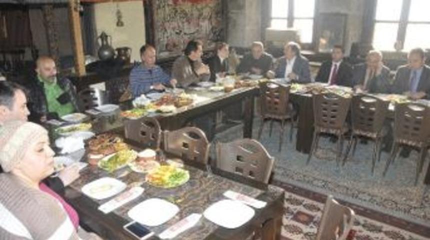 Dagc, &lsquo;&ouml;zg&uuml;rl&uuml;k İ&ccedil;in Basın&rsquo;ı Anlattı