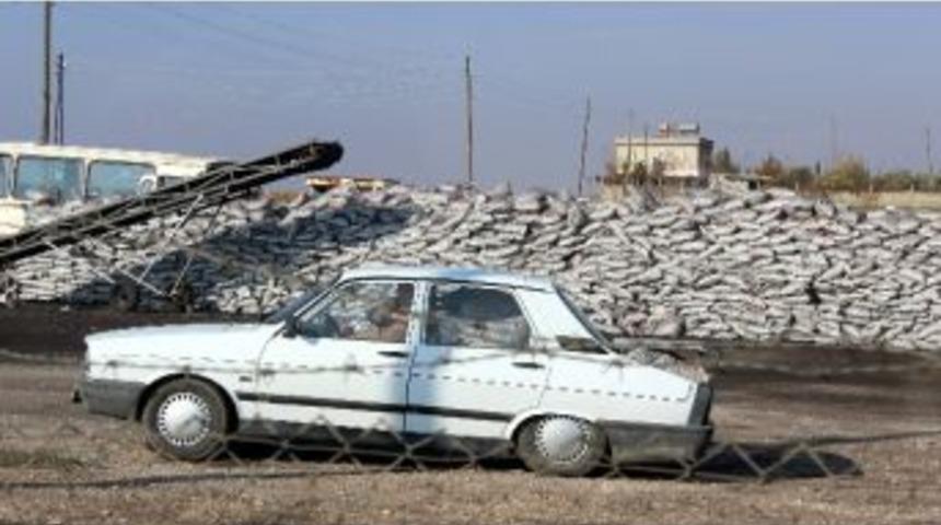 K&ouml;m&uuml;r Y&uuml;klenen Otomobil G&ouml;renleri Hayrete D&uuml;ş&uuml;rd&uuml;