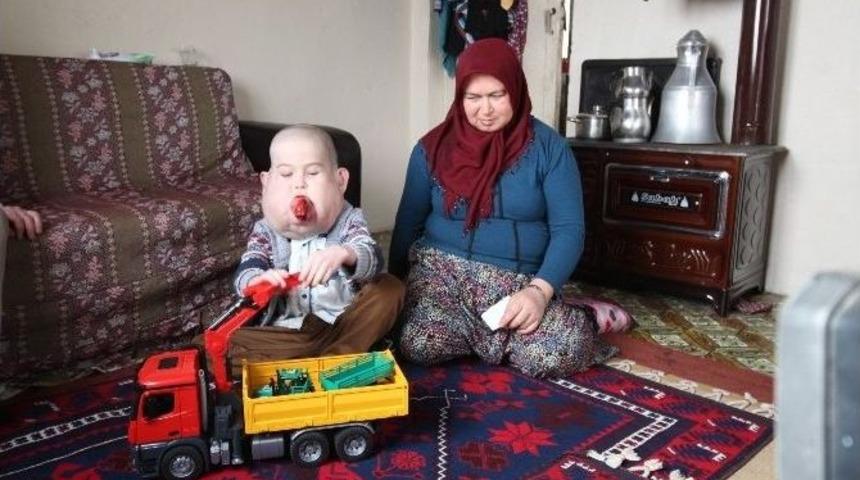 Hasta İsmail&rsquo;e Başbakanlık Sahip &Ccedil;ıktı