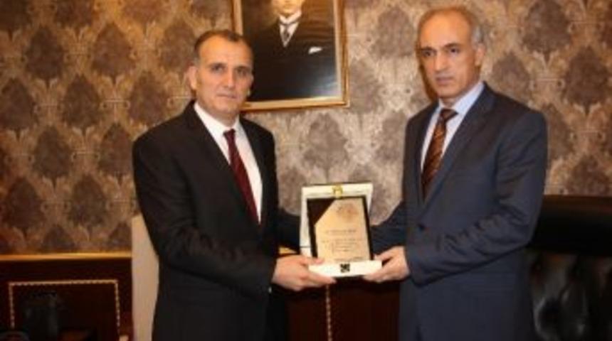 B&uuml;&rsquo;de Devir Teslim T&ouml;reni