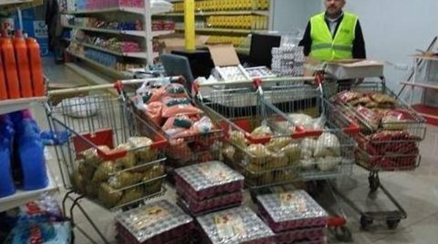 T&uuml;rkmen Ailelere Yardım