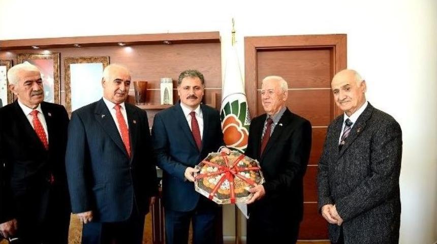 Kıbrıs Gazileri, Başkan &Ccedil;akır&rsquo;ı Ziyaret Etti