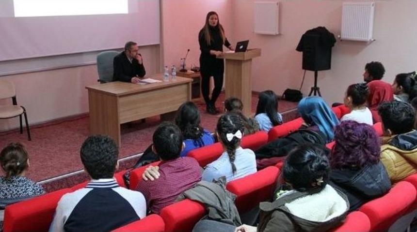 &ldquo;aşk&rdquo; Konusuna Ar&uuml;&rsquo;de Sosyolojik Ve Psikolojik Bir Bakış