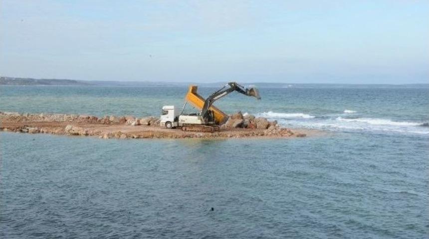 Sinop&rsquo;ta Kale Surlarını Koruyan Mendirek Uzatılıyor