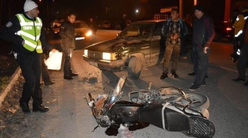 Otomobil İle Motosiklet &Ccedil;arpıştı: 1 Yaralı