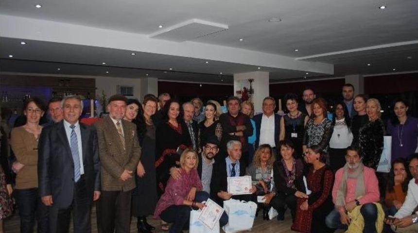 Aktivist Sanat&ccedil;ılardan Kuşadası&rsquo;na Kalıcı Renkler