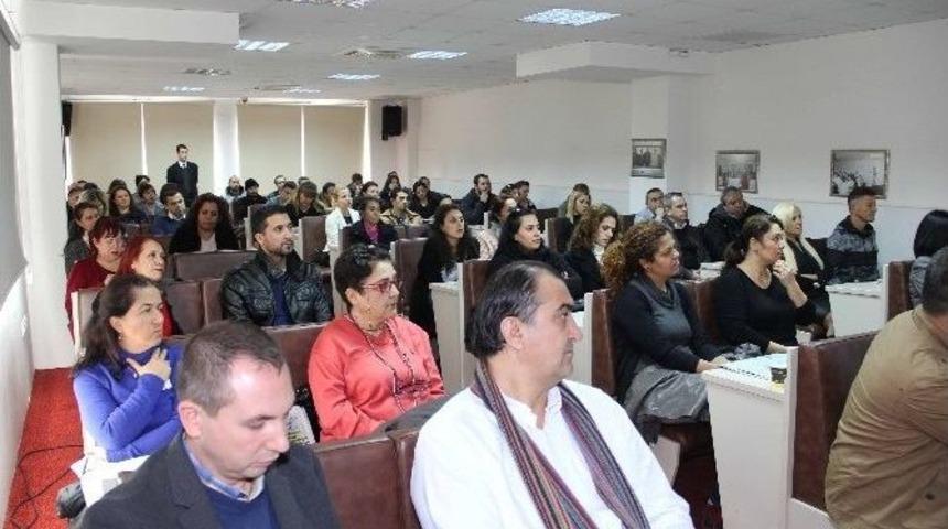 Kuşadası&rsquo;nda Ekonomi Değerlendirildi, Gelecek Yıldan Beklentiler Ele Alındı