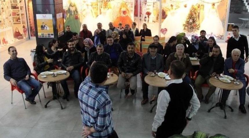 Erg&uuml;n &Ouml;zfırıncı Ve Reşat Yılmaz Kahkahaya Boğdu