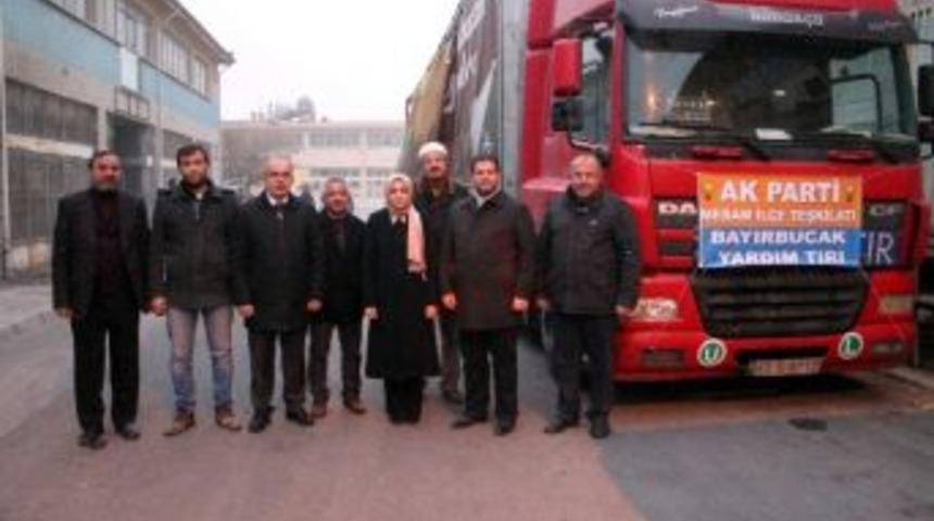 Ak Parti Meram&rsquo;dan T&uuml;rkmenlere Yardım Tır&rsquo;ı