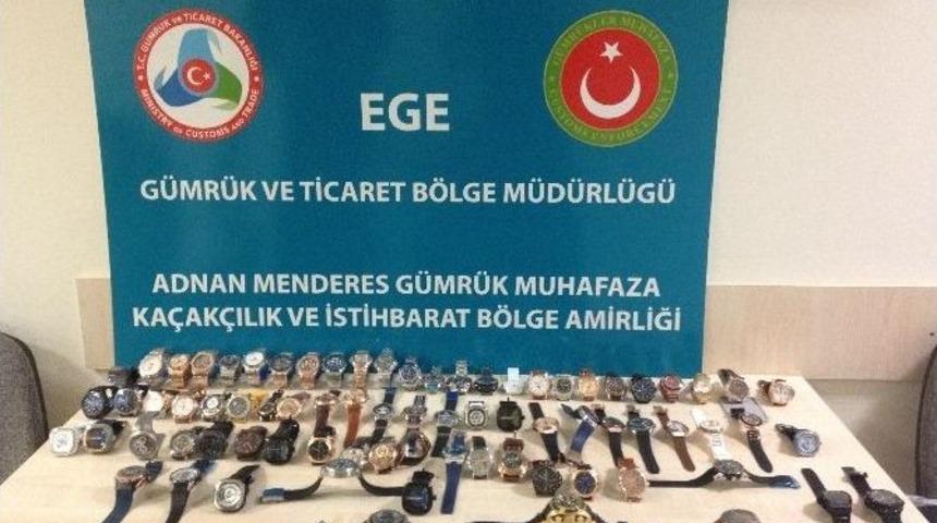 &Ccedil;in&rsquo;den İzmir&rsquo;e G&uuml;mr&uuml;k Ka&ccedil;ağı Saat Getirdi Yakalandı