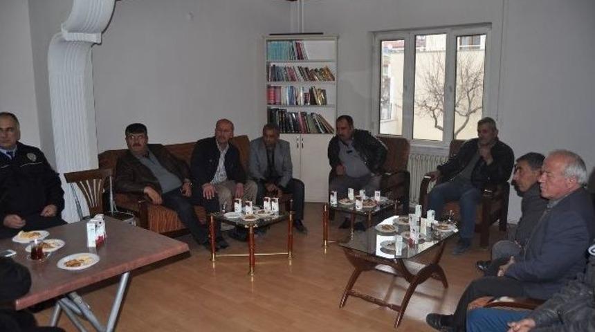 Korkuteli Emniyet M&uuml;d&uuml;rl&uuml;ğ&uuml;, Muhtarlarla Asayiş Toplantısı Yaptı
