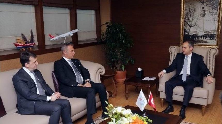 Bakan &Ccedil;ağatay Kılı&ccedil;, Beşiktaş Y&ouml;netimini Kabul Etti