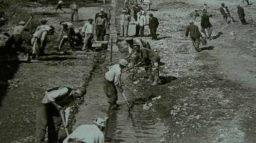 &Ccedil;alışma Kampı Gibi Dere