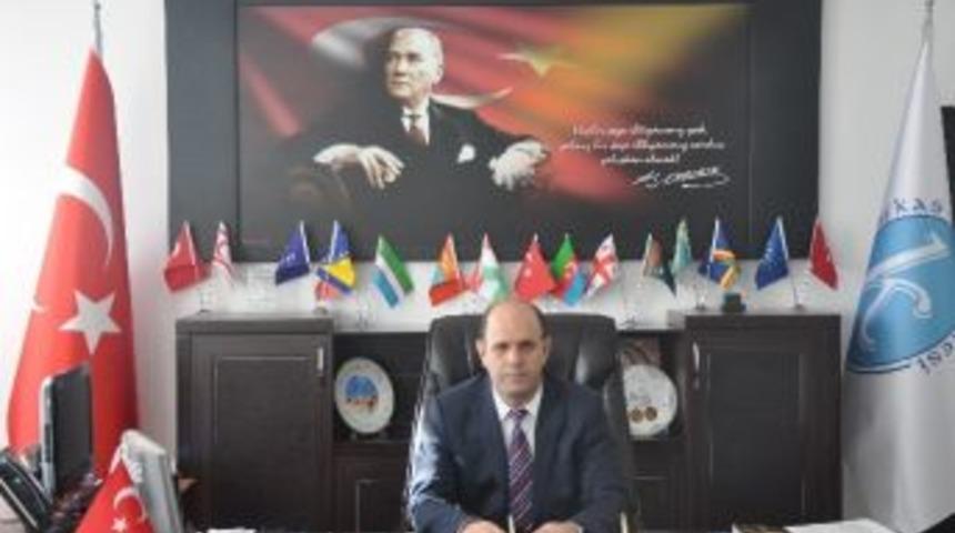 Ka&uuml; Rekt&ouml;r&uuml; Prof. Dr. Sami &Ouml;zcan&rsquo;ın Kandil Mesajı