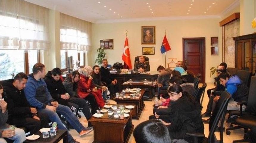 Yozgat İl Jandarma Komutanı Albay Yıldırım, &Ouml;ğrencileri Ağırladı
