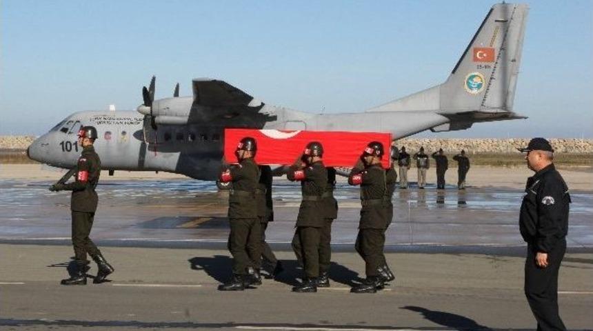 Şehit Uzman &Ccedil;avuşun Cenazesi Memleketine Getirildi