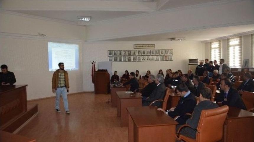 Belediye Personeline "dolandırıcılık&rsquo; Sunumu