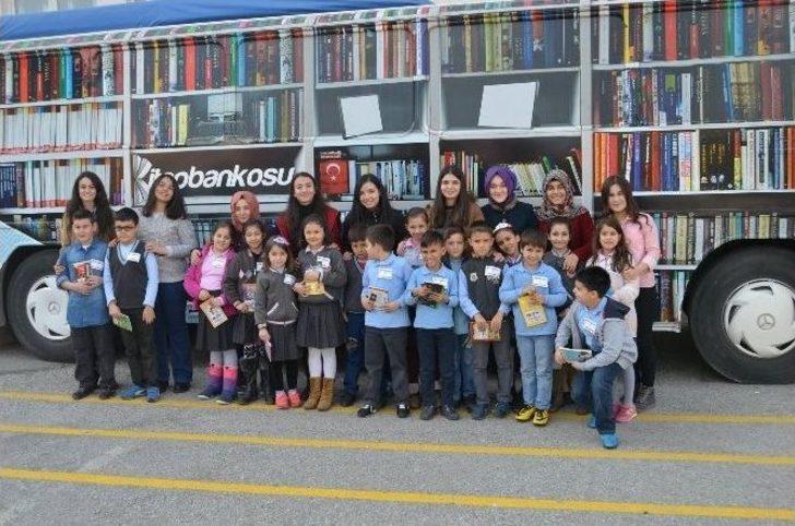 Diriliş Ertuğrul Dizisi Oyuncularından Köy Okullarına Kitap Bağışı Kampanyası G4