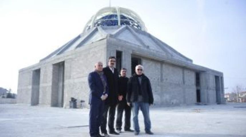 Başkan &Ccedil;alışkan, Ahmet Yesevi Camisinde İncelemelerde Bulundu