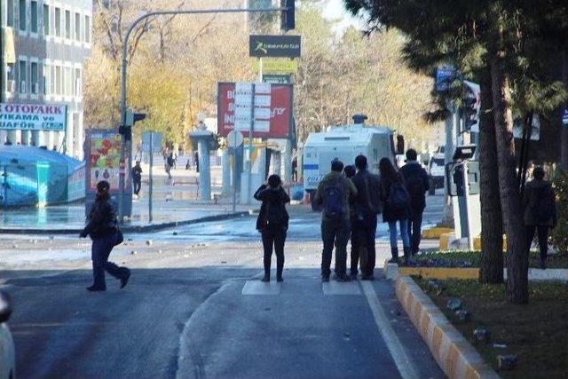 Diyarbakır Savaş Alanına Döndü