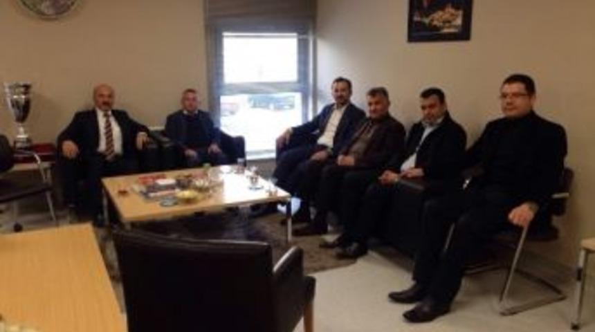 Ak Parti İl Başkanı Tanrıver Ve Y&ouml;netim Kurulu &Uuml;yeleri&rsquo;nden Telekom M&uuml;d&uuml;r&uuml; Yapar&rsquo;a Nezaket Ziyareti