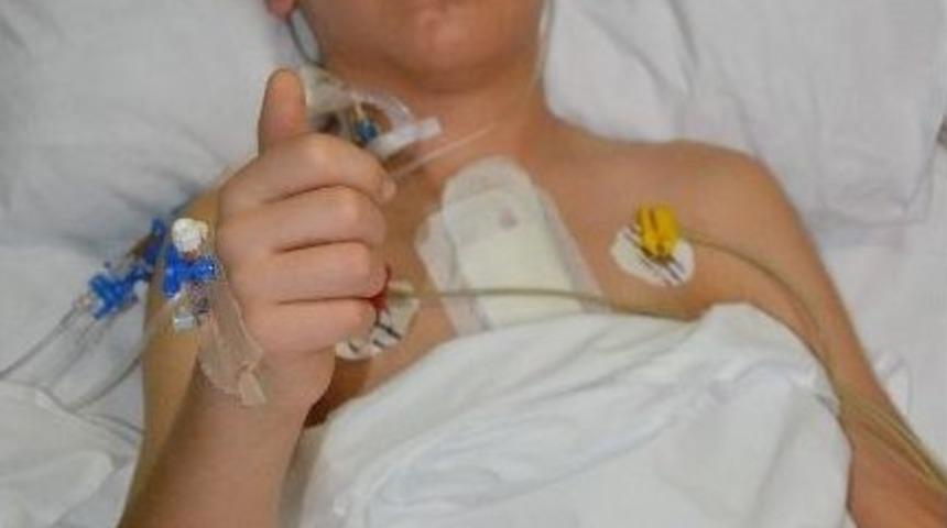 13 Yaşındaki &Ccedil;ocuğa Bypass Ameliyatı