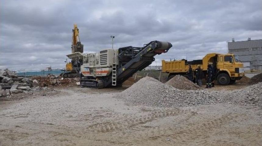 Molozlar Geri D&ouml;n&uuml;ş&uuml;me Kazandırıldı