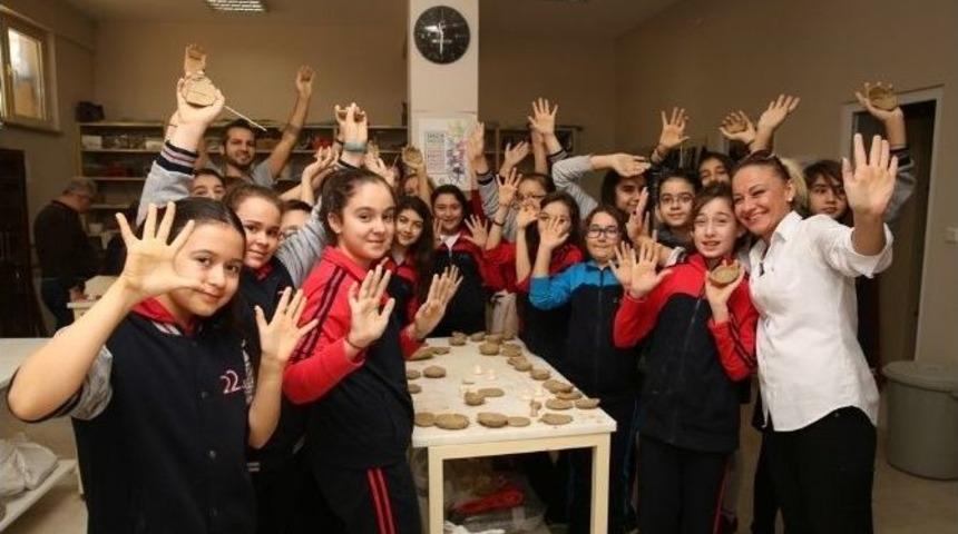 &Ouml;ğrenciler H&uuml;nerlerini Seramik At&ouml;lyesinde Sergiledi
