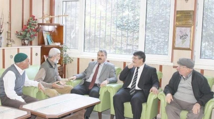 Huzurevi Sakinlerine Mevlit Kandili Ziyareti