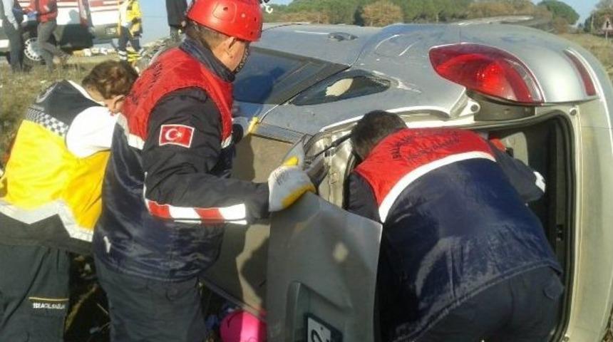 Balıkesir&rsquo;de Trafik Kazası: 3 Yaralı