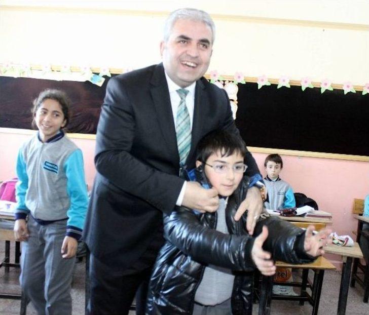 Uedaş Miniklerin Kışını Yaza Çevirdi G2