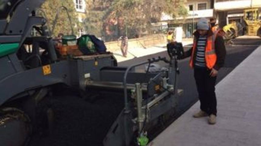 K&ouml;rfez&rsquo;de Asfalt Seferberliği S&uuml;r&uuml;yor