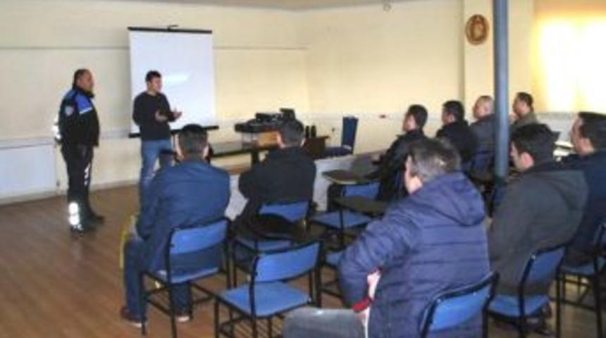 Polis&rsquo;ten &ldquo;iletişim Yoluyla Dolandırıcılık İle M&uuml;cadele&rdquo; Semineri