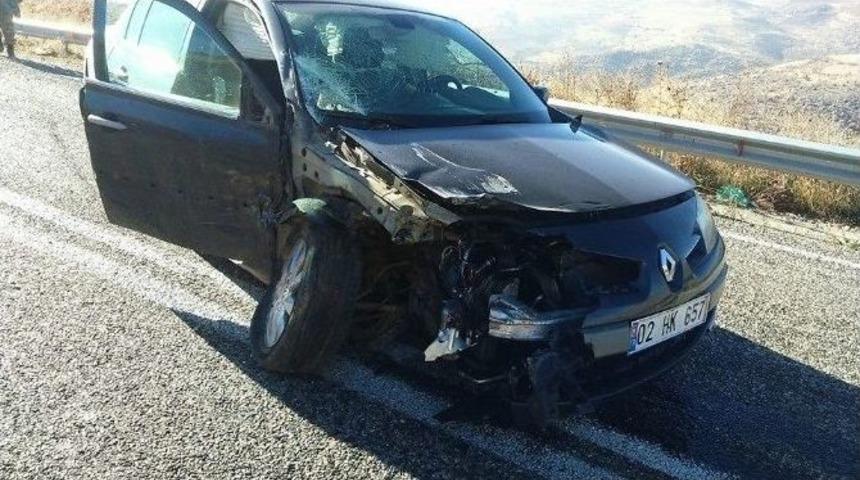 Adıyaman&rsquo;da Kaza: 2 Yaralı