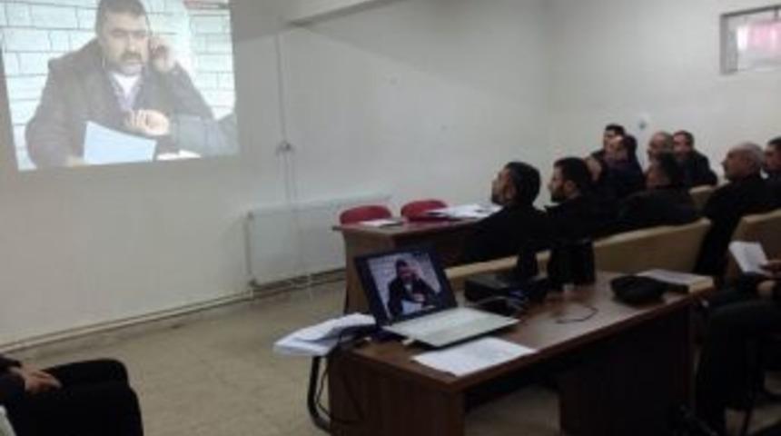 Yıldızeli&rsquo;nde Din G&ouml;revlilerine Dolandırıcılık Anlatıldı